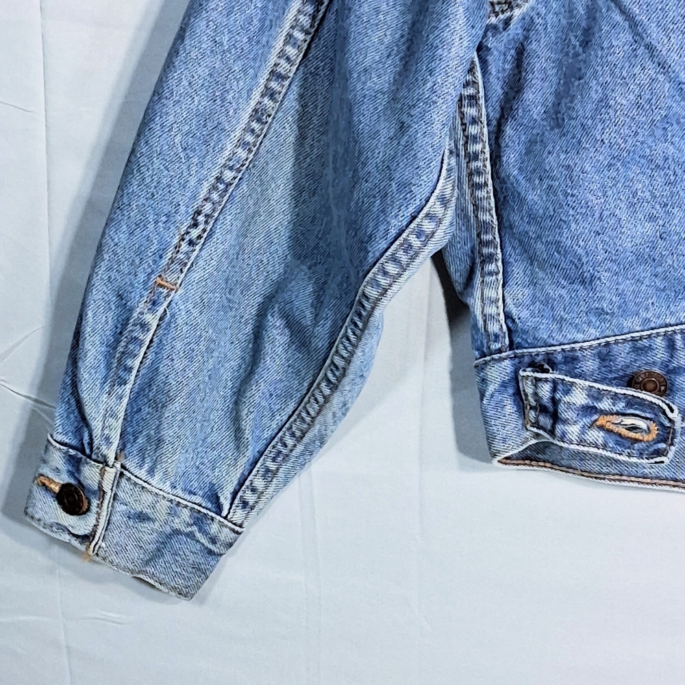 Amazing Levi's #77598 Women's Small Vintage Denim Truckers VBack Boxy Cut Jacket - Picture 15 of 16